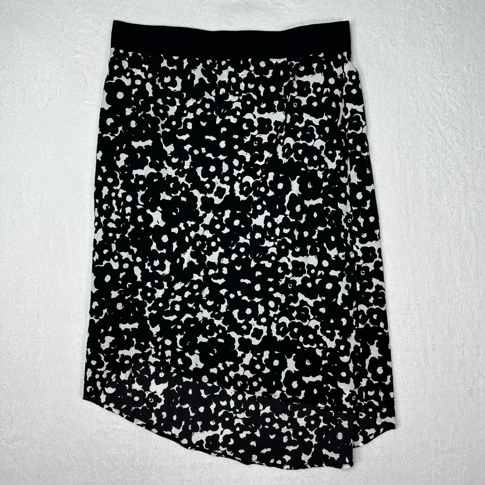 Cabi Dixon Skirt M Black White Floral High‎ Low Tulip Hem Mod Art